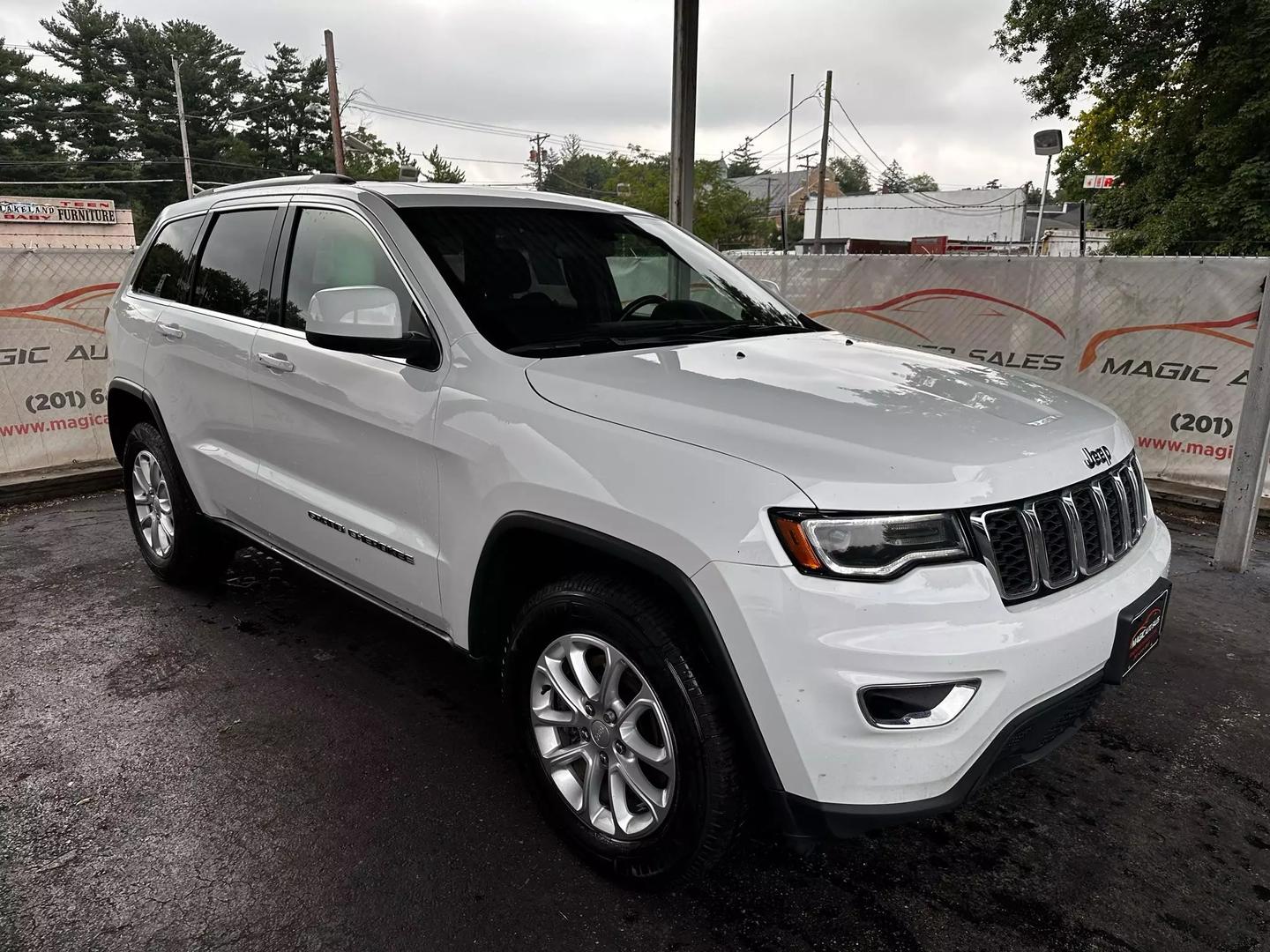 2021 Jeep Grand Cherokee - Image 10