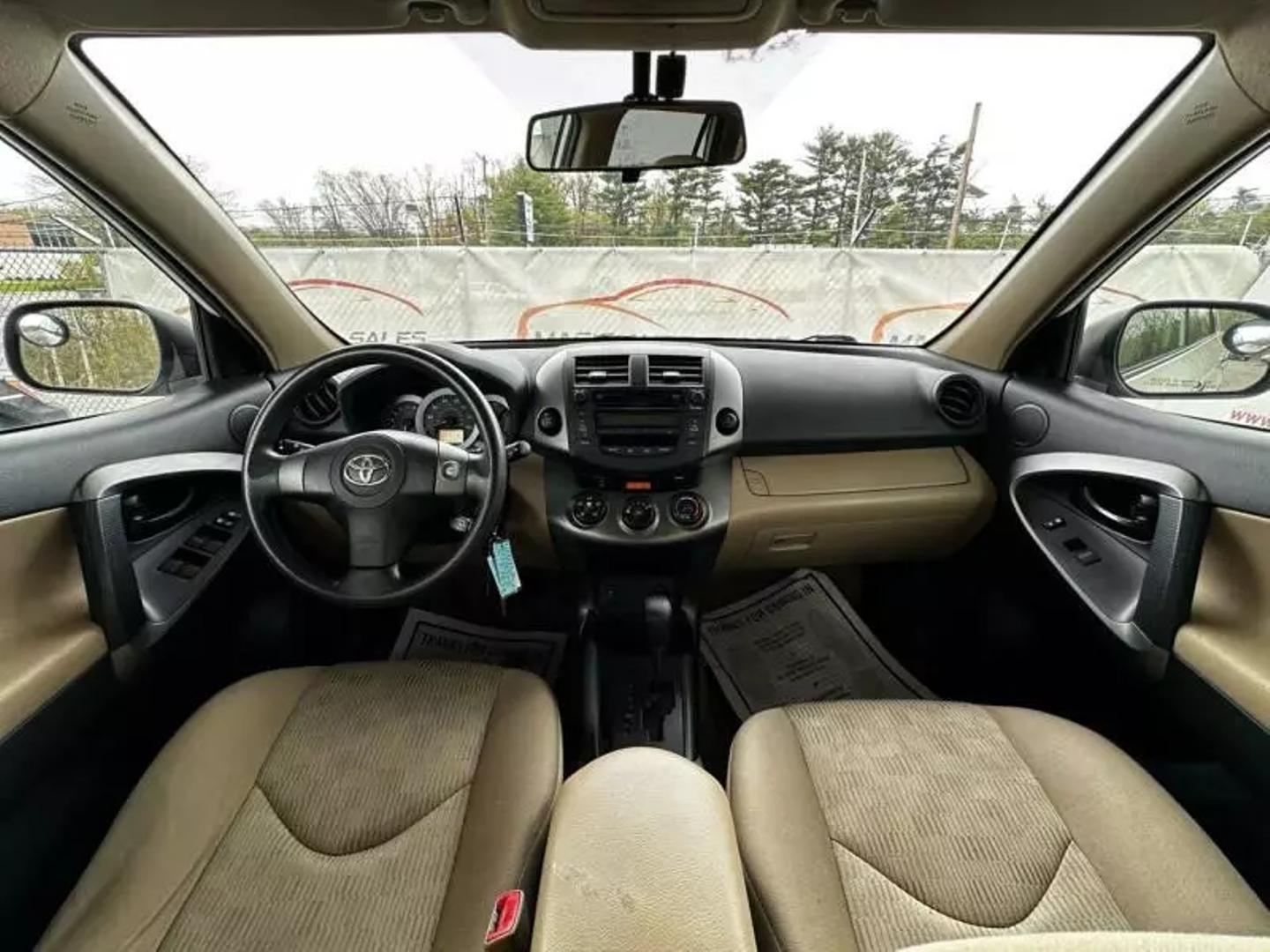 2011 Toyota Rav4 - Image 19