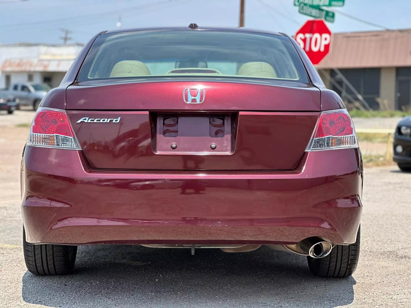 2010 Honda Accord - Image 7