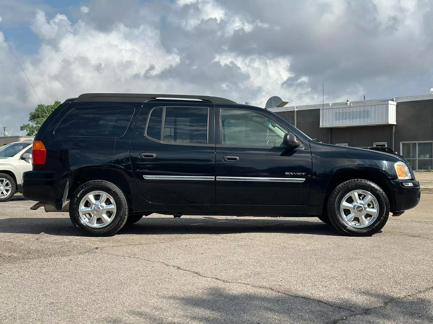 2006 Gmc Envoy Xl - Image 9