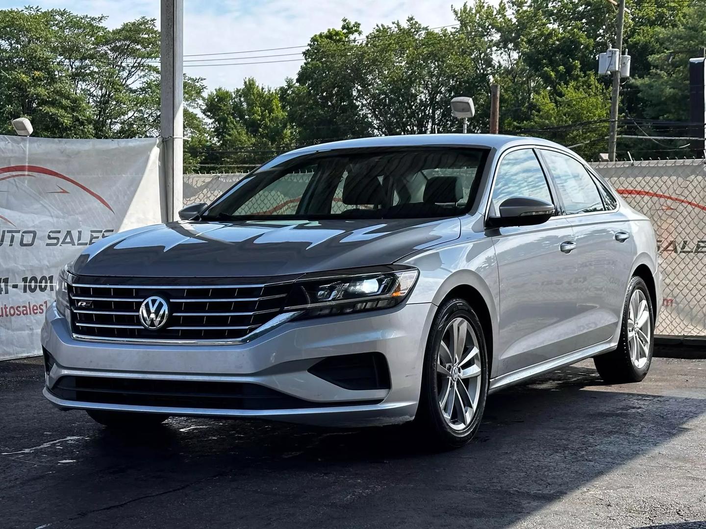 2020 Volkswagen Passat - Image 3