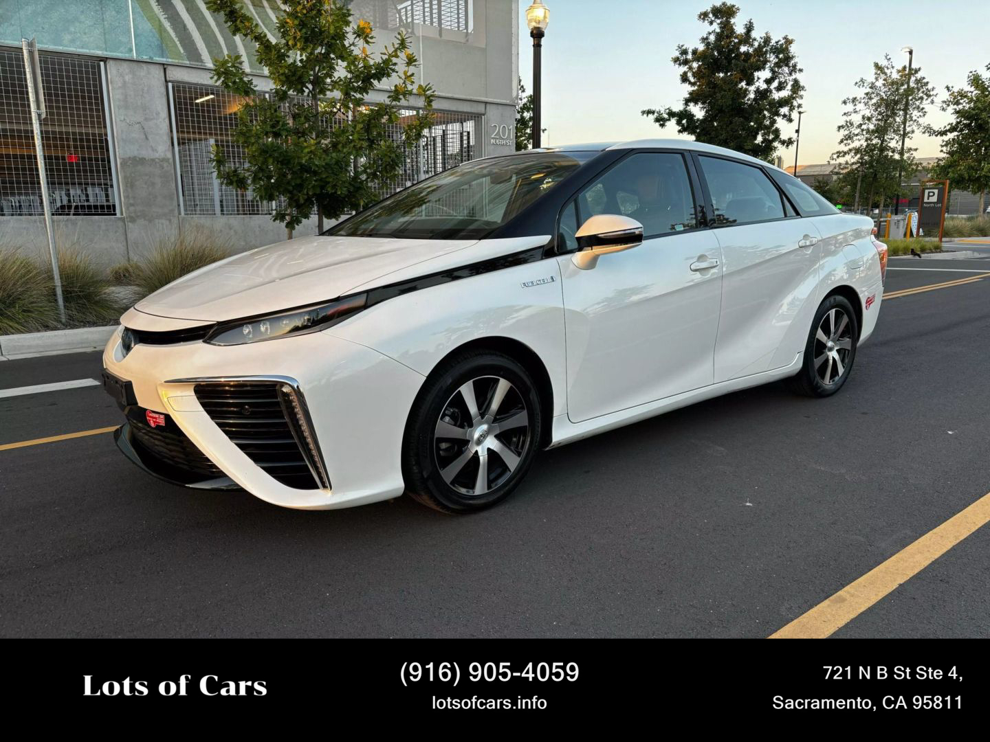 2017 Toyota Mirai Base