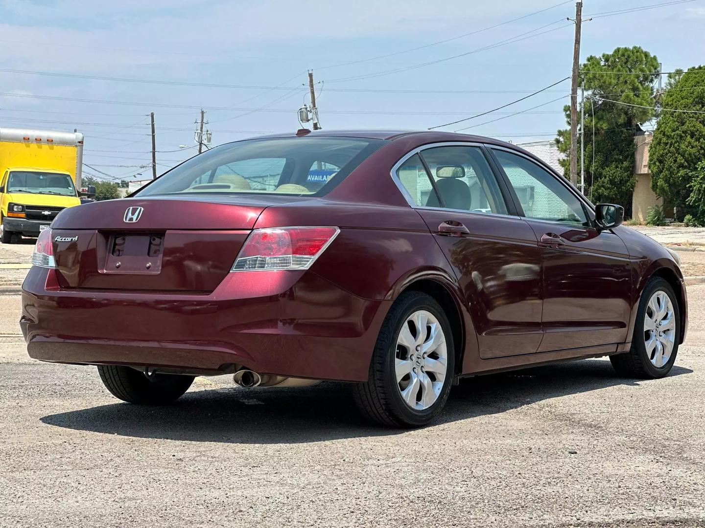 2010 Honda Accord - Image 8