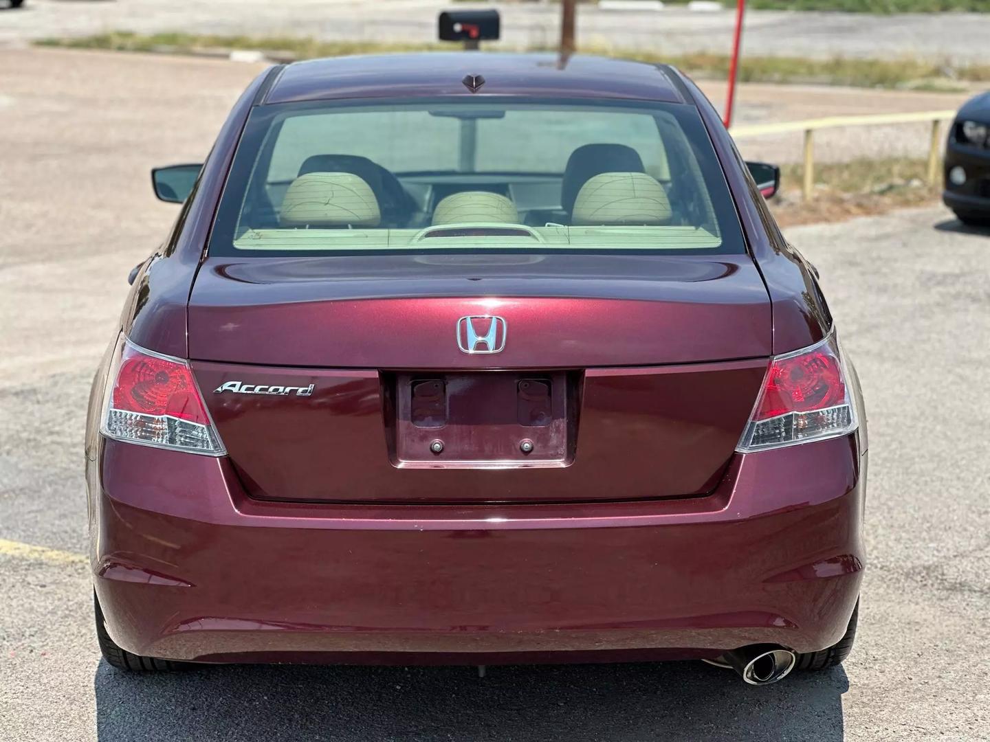 2010 Honda Accord - Image 6