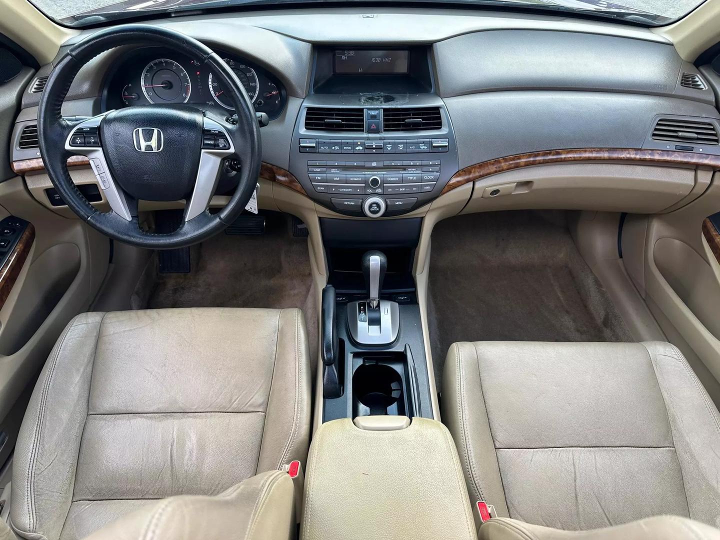 2010 Honda Accord - Image 26