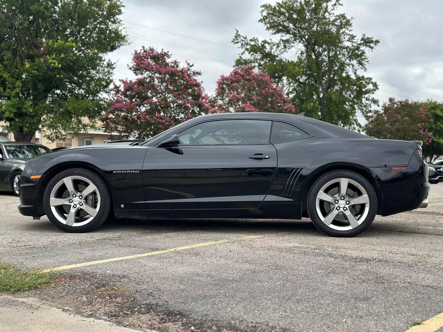 2010 Chevrolet Camaro - Image 4