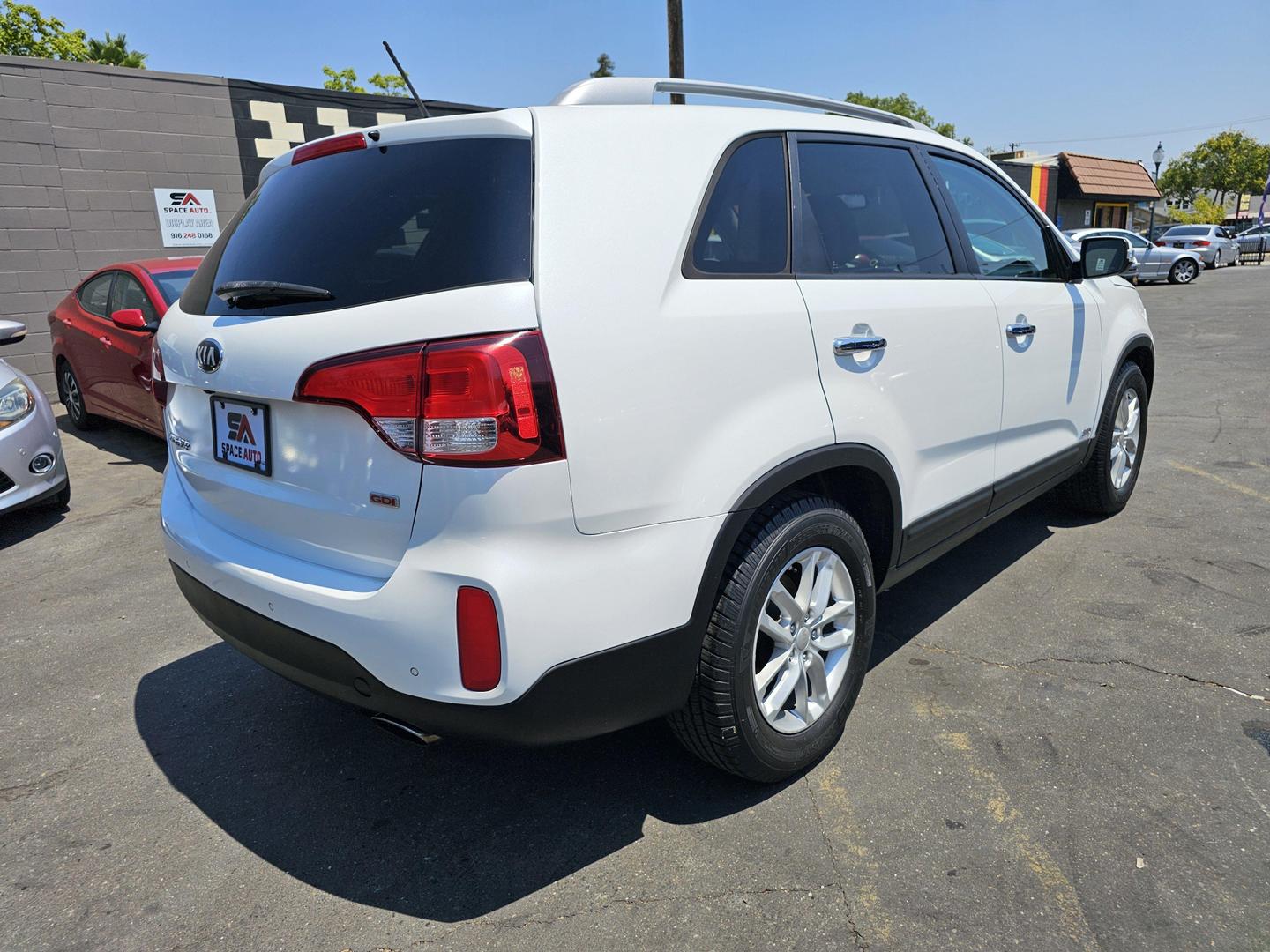 2014 Kia Sorento LX photo 5