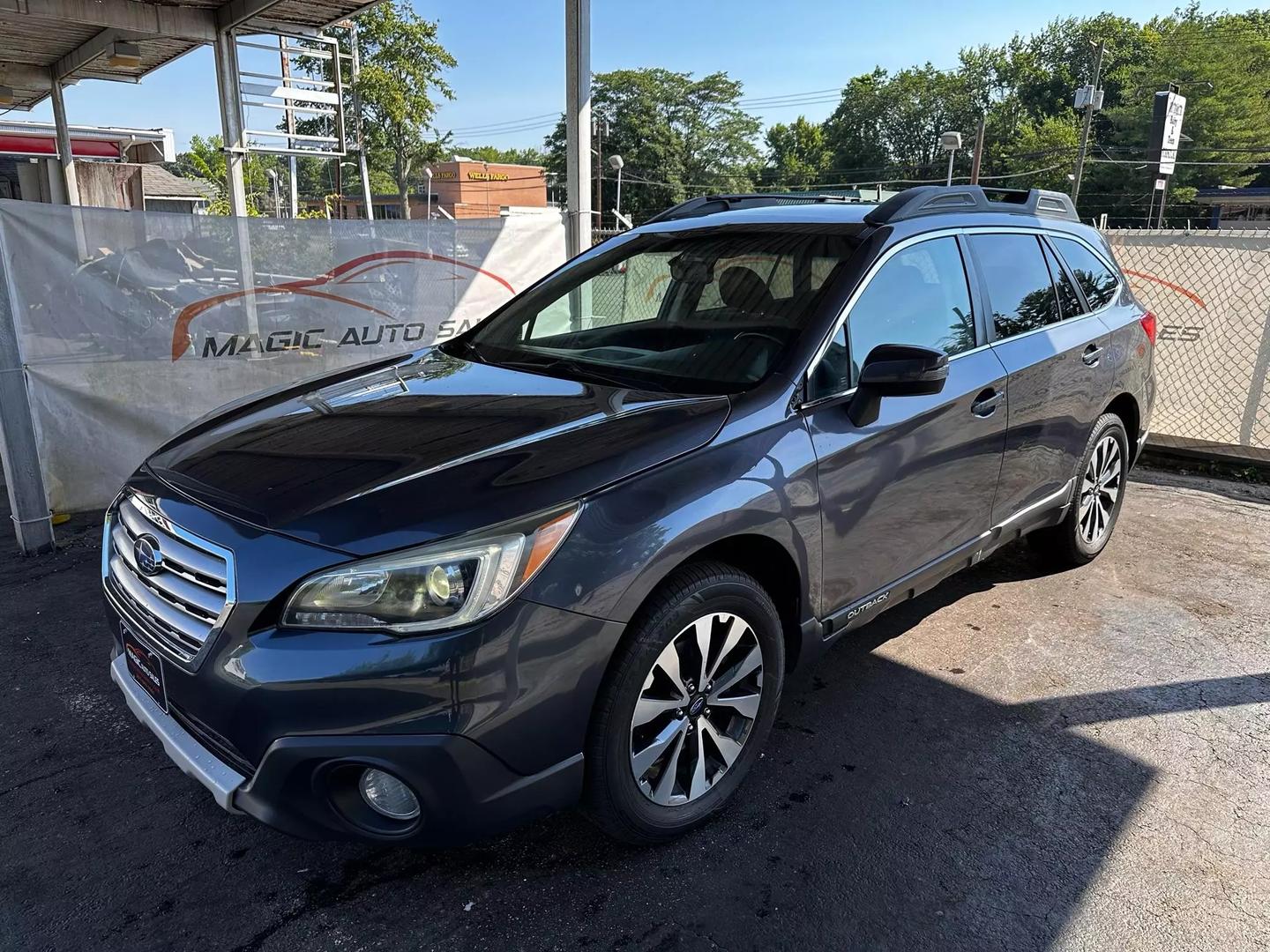 2015 Subaru Outback - Image 11