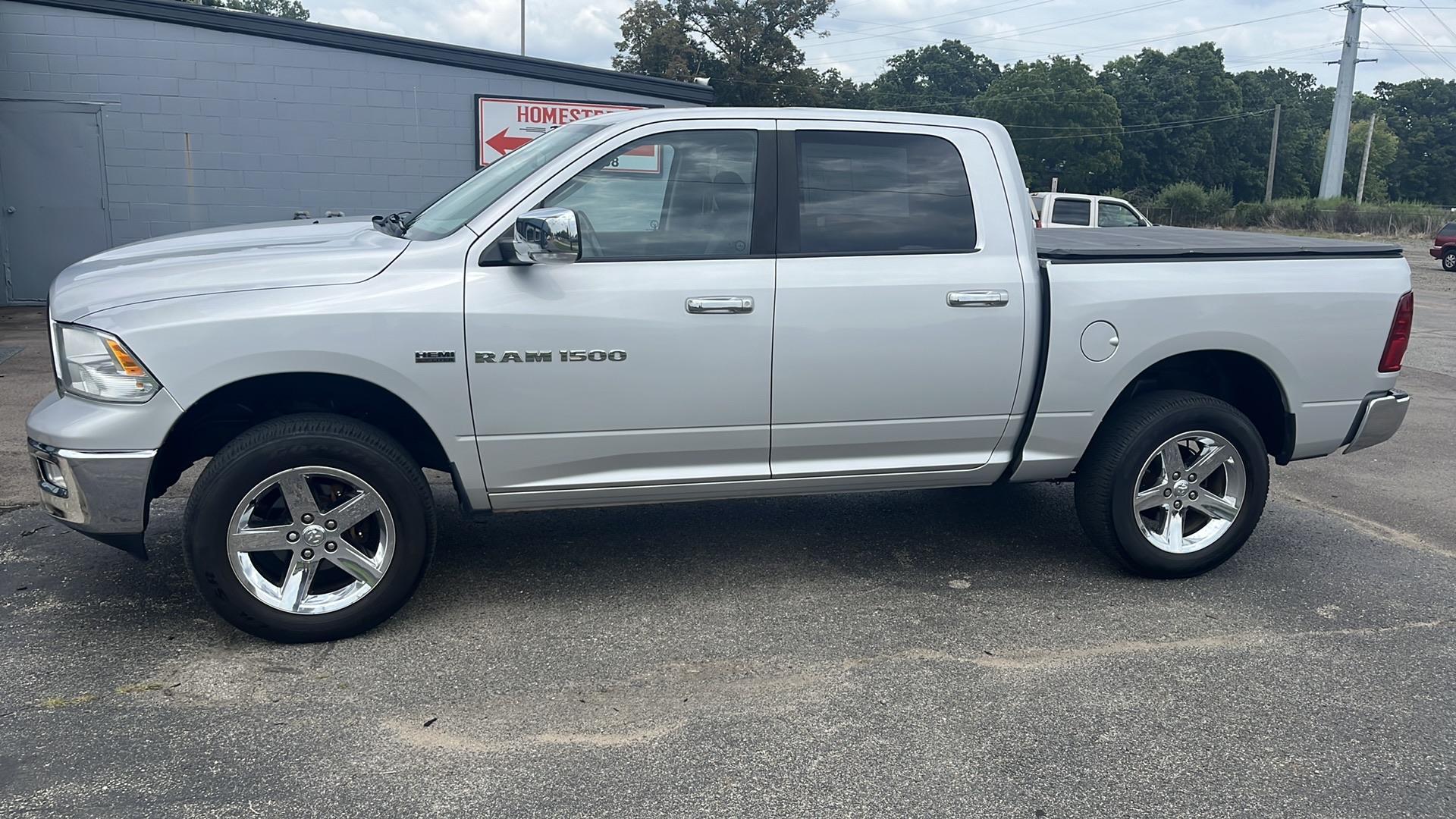 2012 RAM Ram 1500 Pickup SLT photo 14