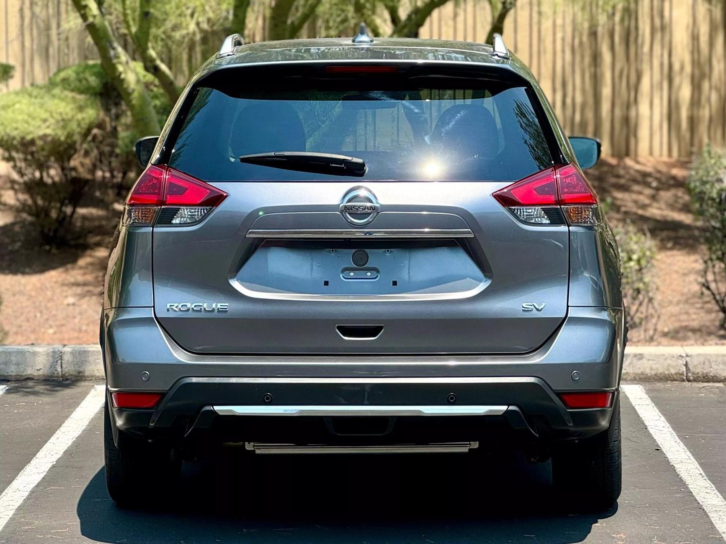 2019 Nissan Rogue SV photo 7