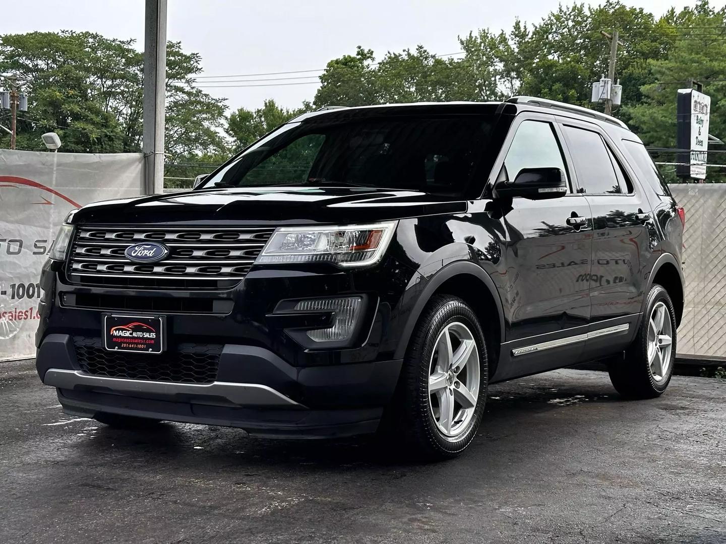 2017 Ford Explorer - Image 3