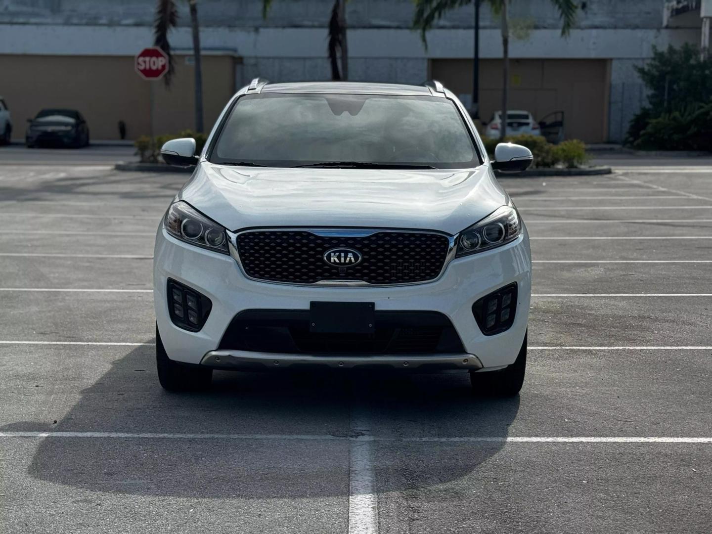 2016 Kia Sorento Limited photo 2