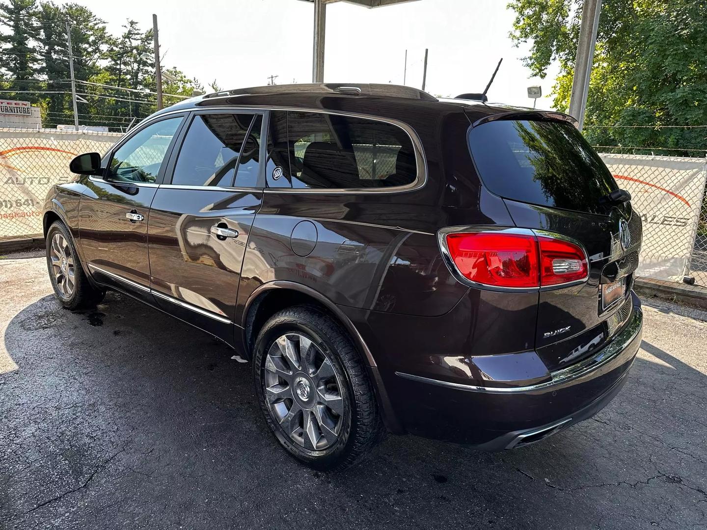 2016 Buick Enclave - Image 13