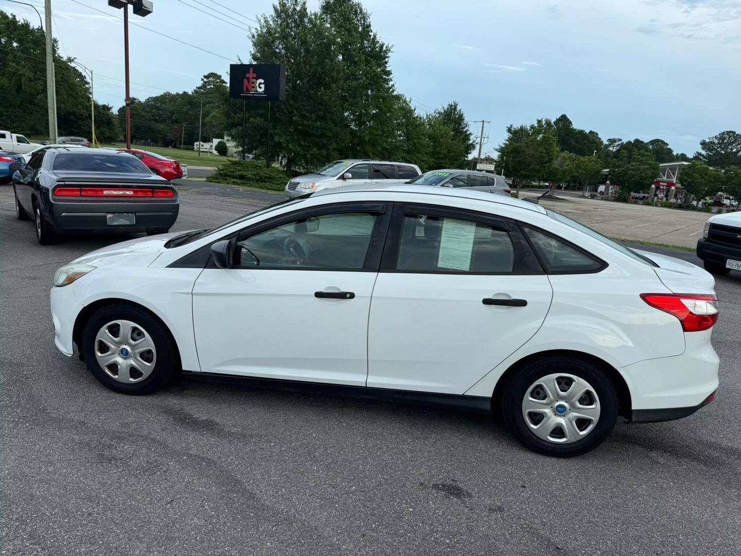 2012 Ford Focus S photo 3