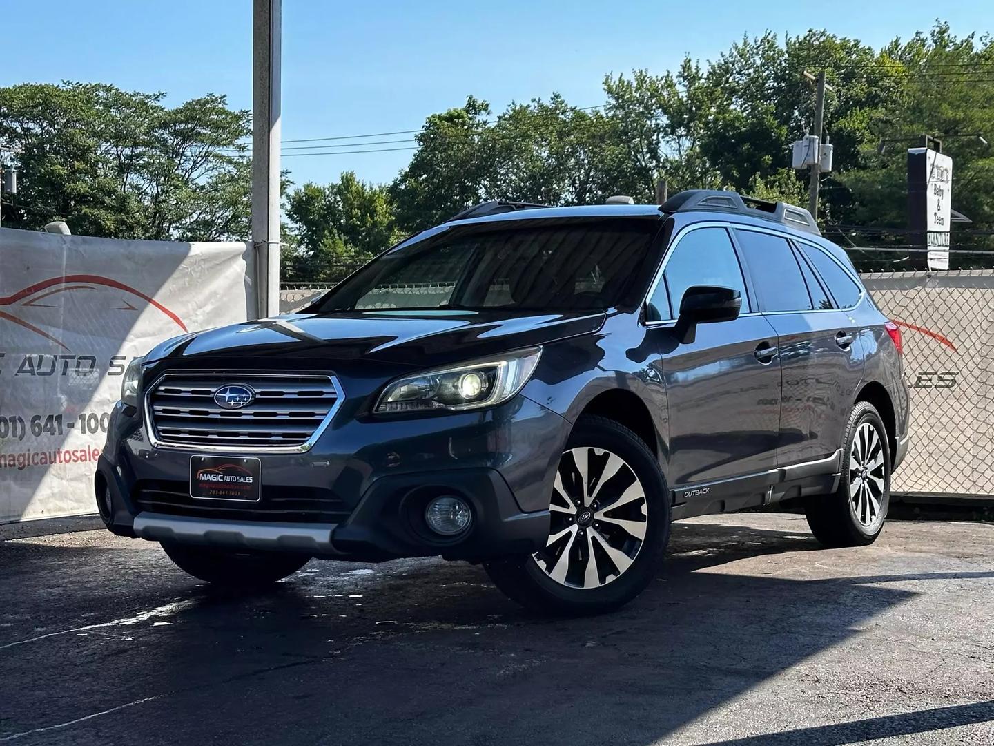 2015 Subaru Outback - Image 1