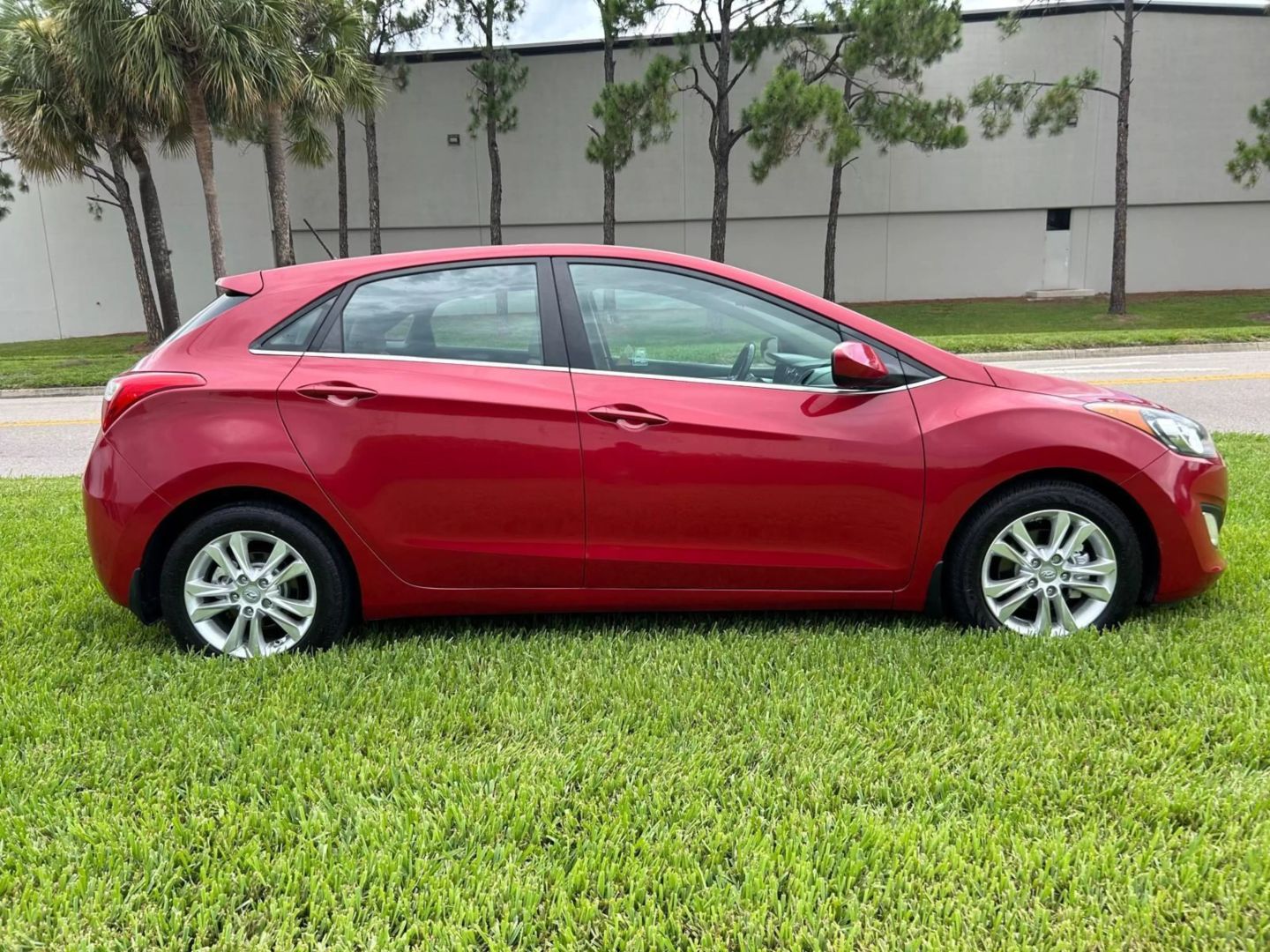 2014 Hyundai Elantra GT Base photo 8