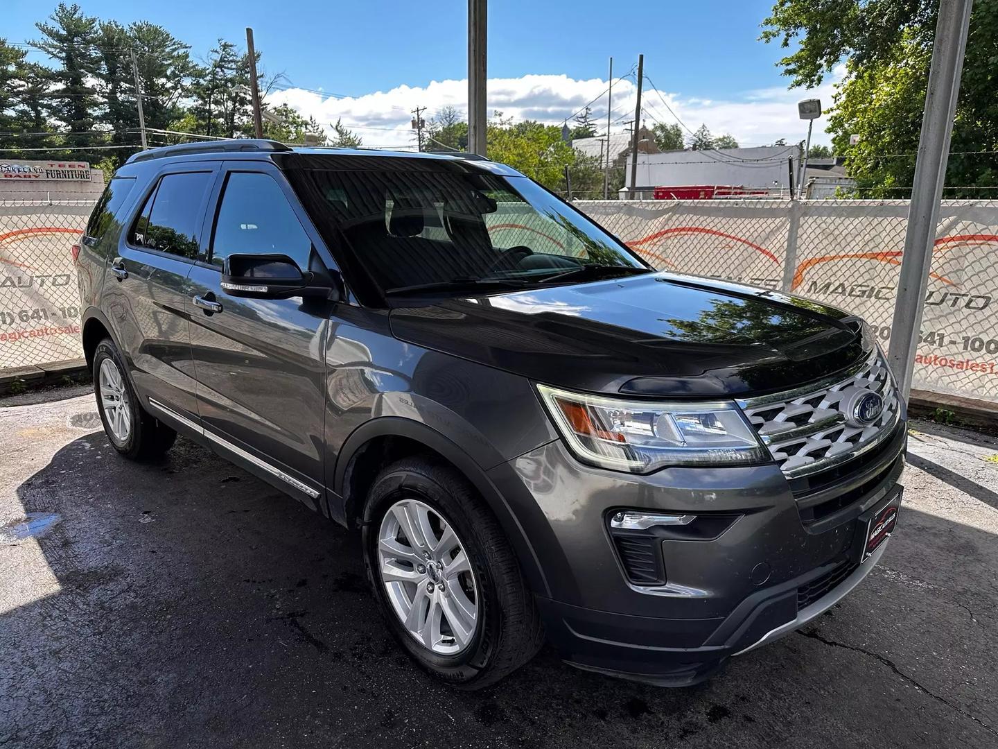 2018 Ford Explorer - Image 11