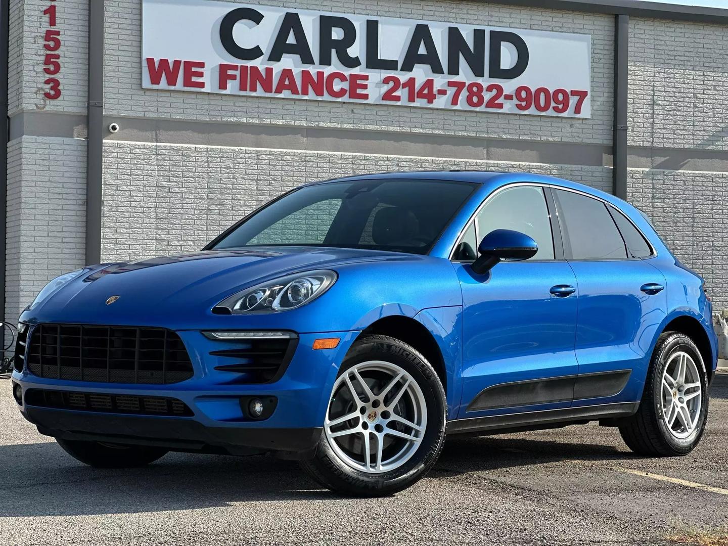 2017 Porsche Macan - Image 1