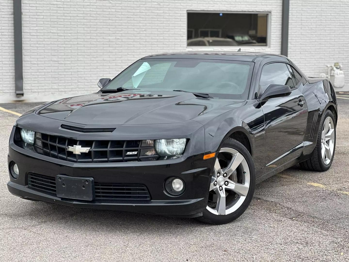 2010 Chevrolet Camaro - Image 2