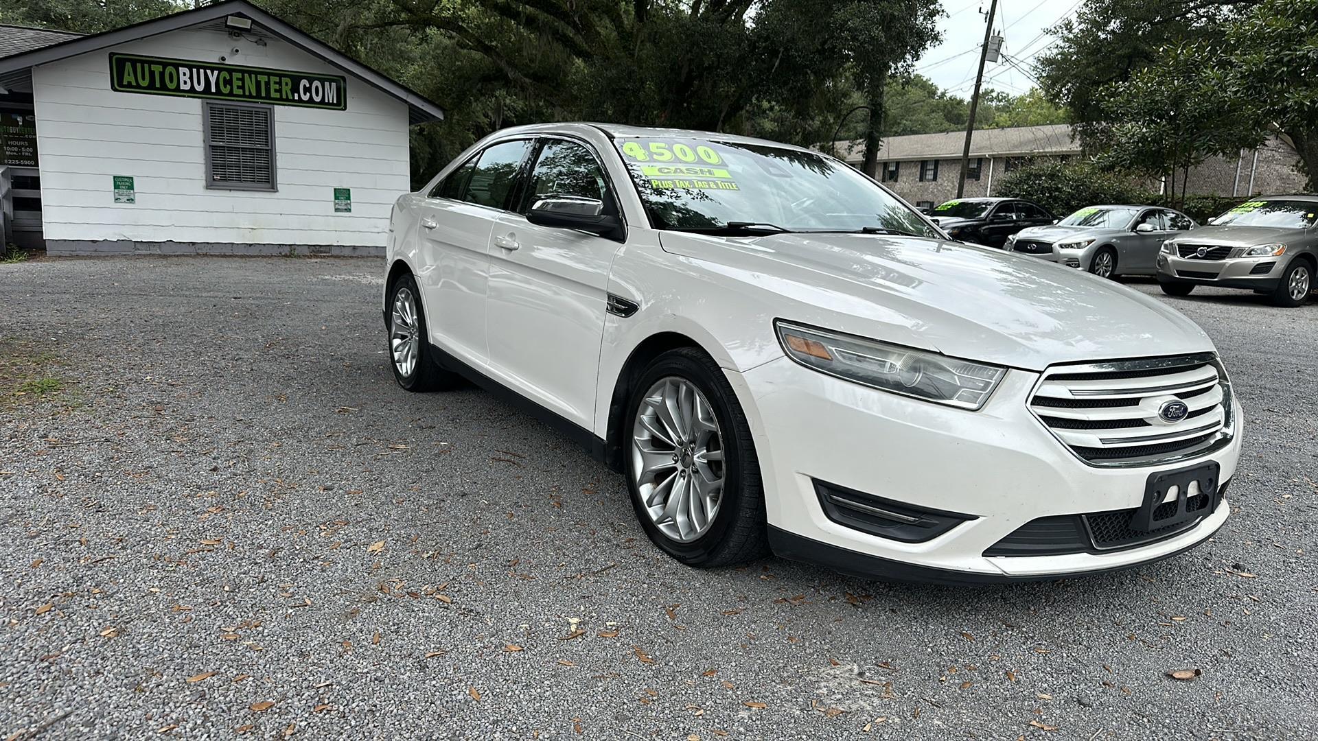 2014 Ford Taurus Limited photo 2