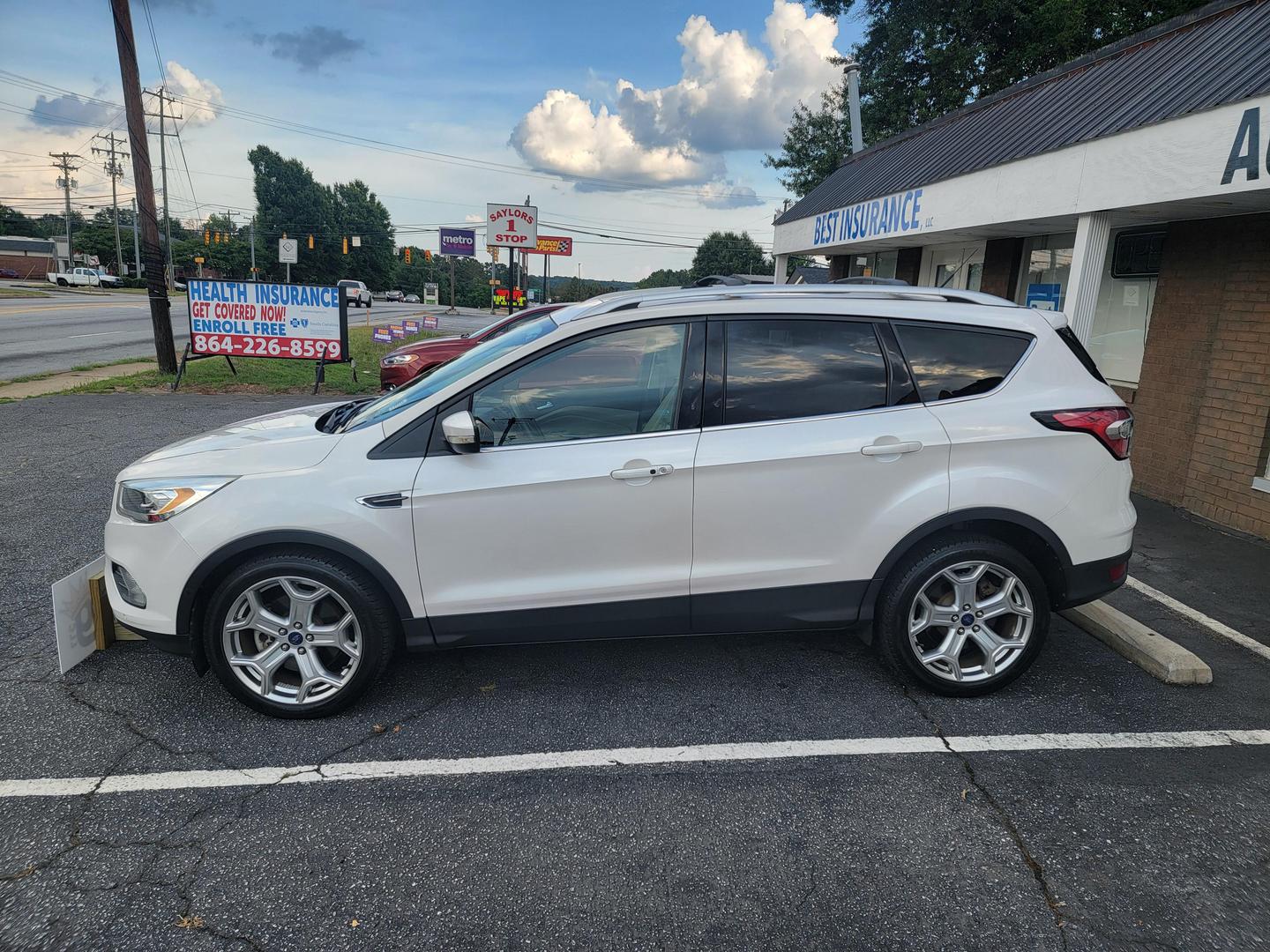 2017 Ford Escape Titanium photo 3