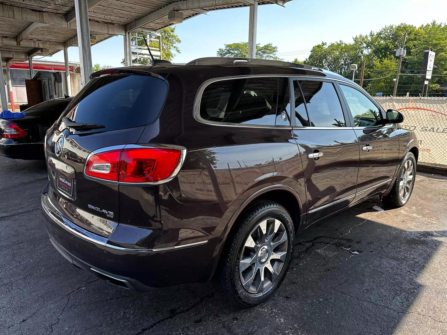 2016 Buick Enclave - Image 12