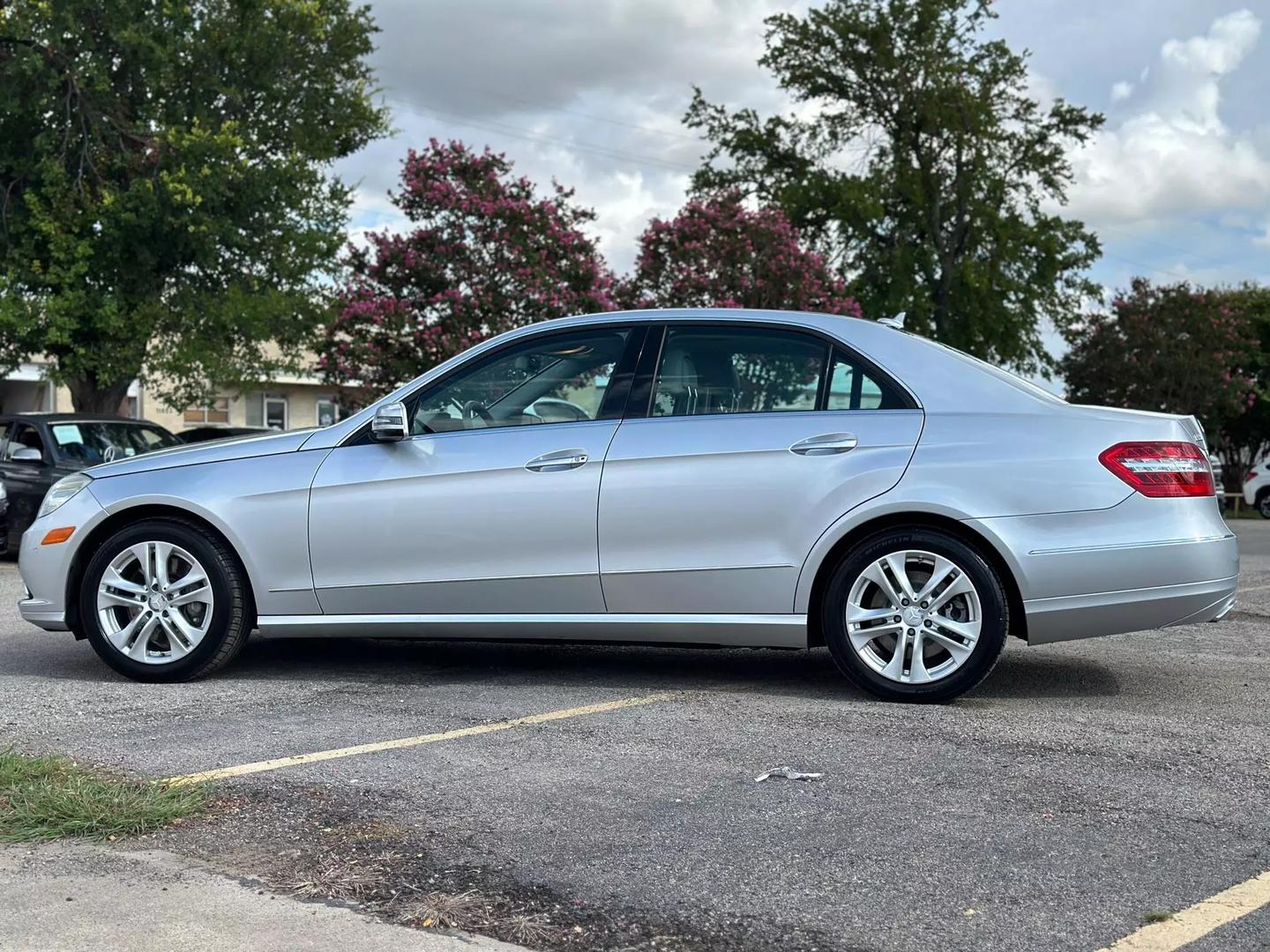 2010 Mercedes-benz E-class - Image 4