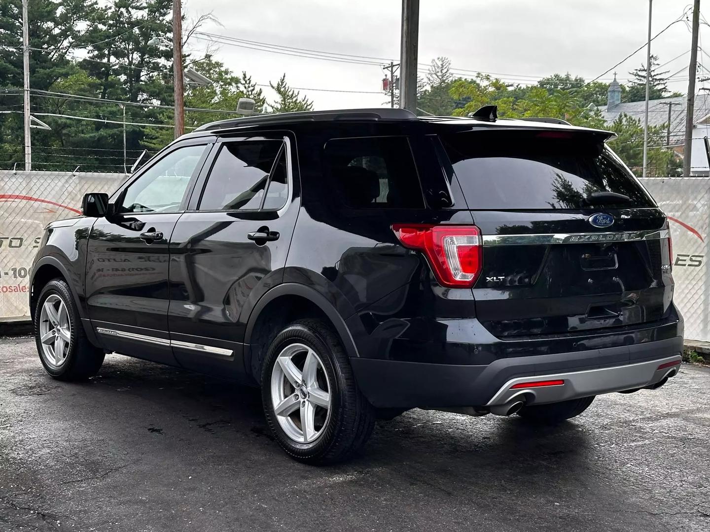 2017 Ford Explorer - Image 7