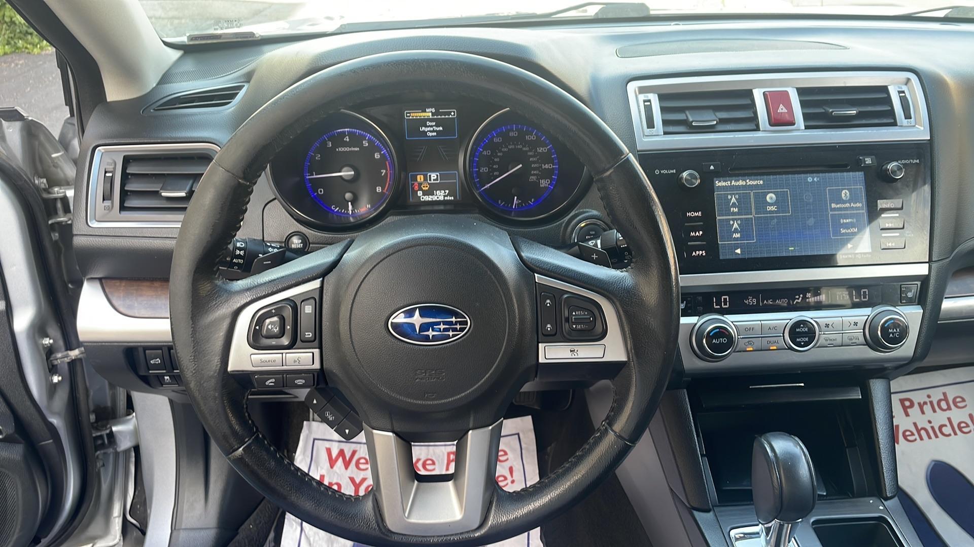 2015 Subaru Outback Limited photo 11