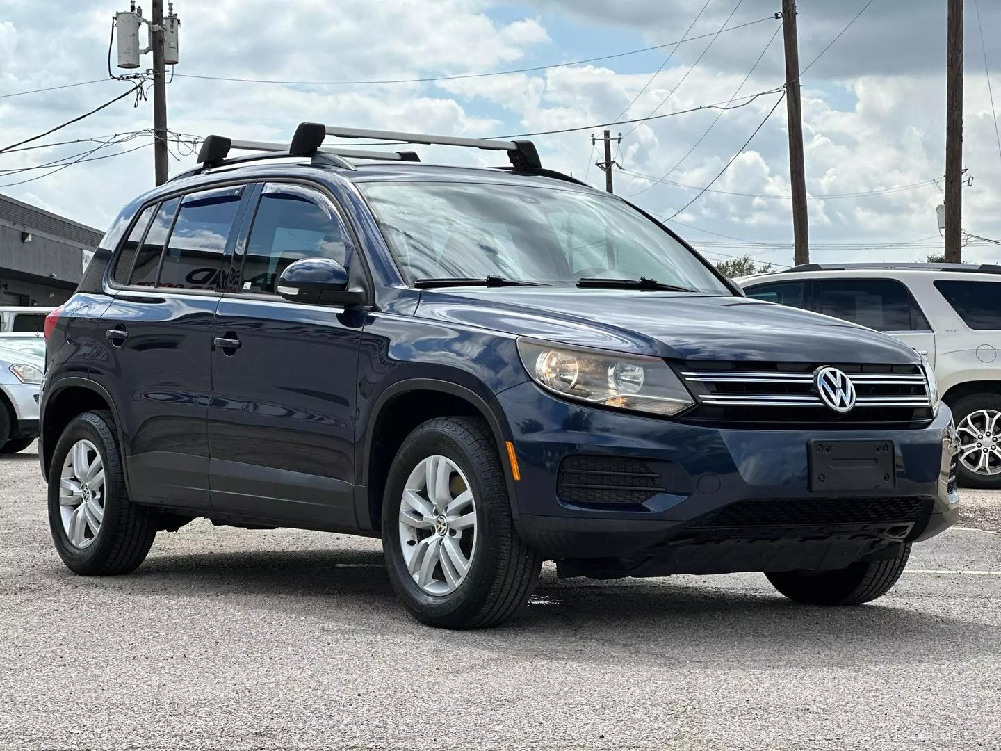 2016 Volkswagen Tiguan - Image 10