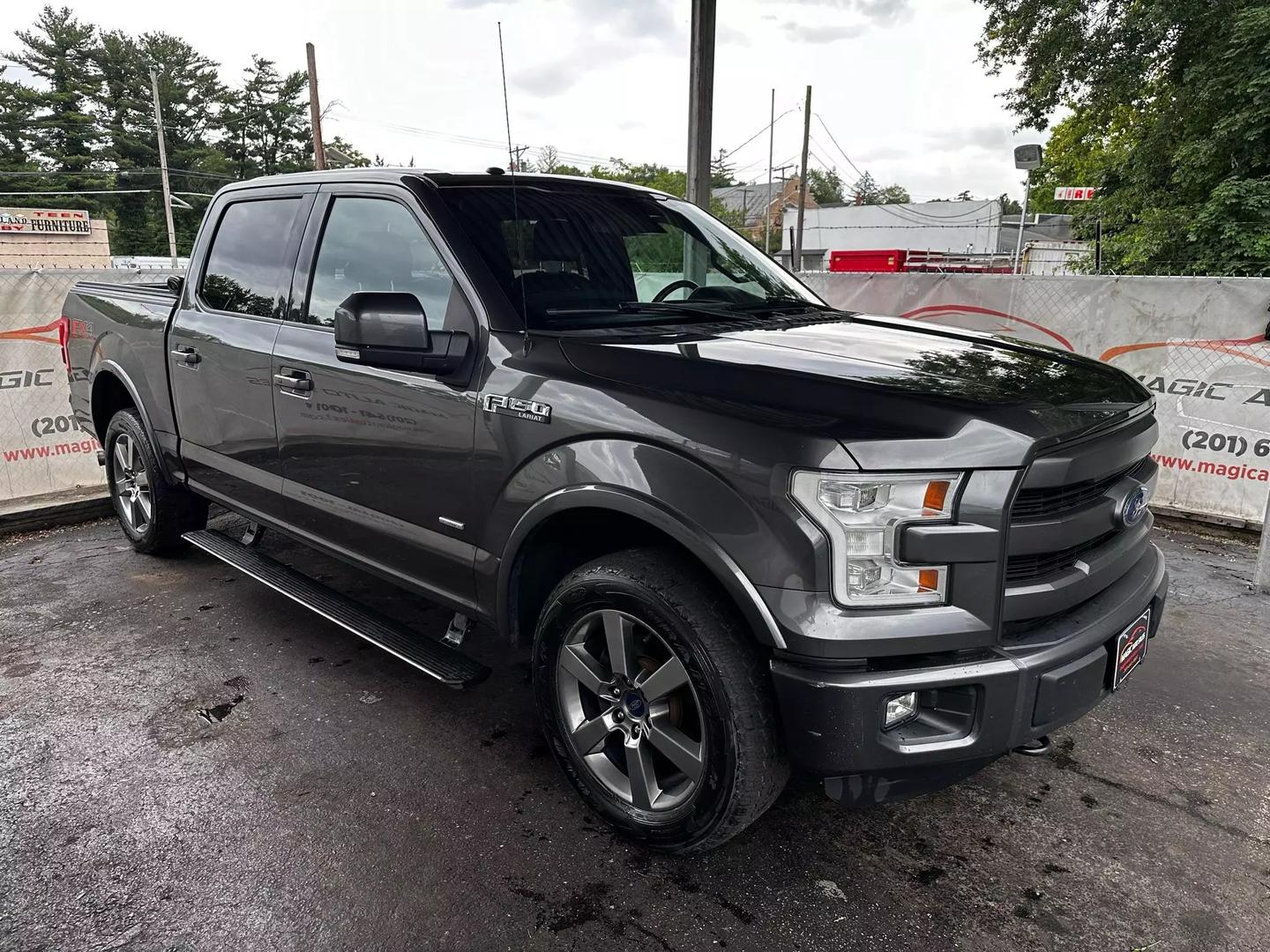 2015 Ford F150 Supercrew Cab - Image 11