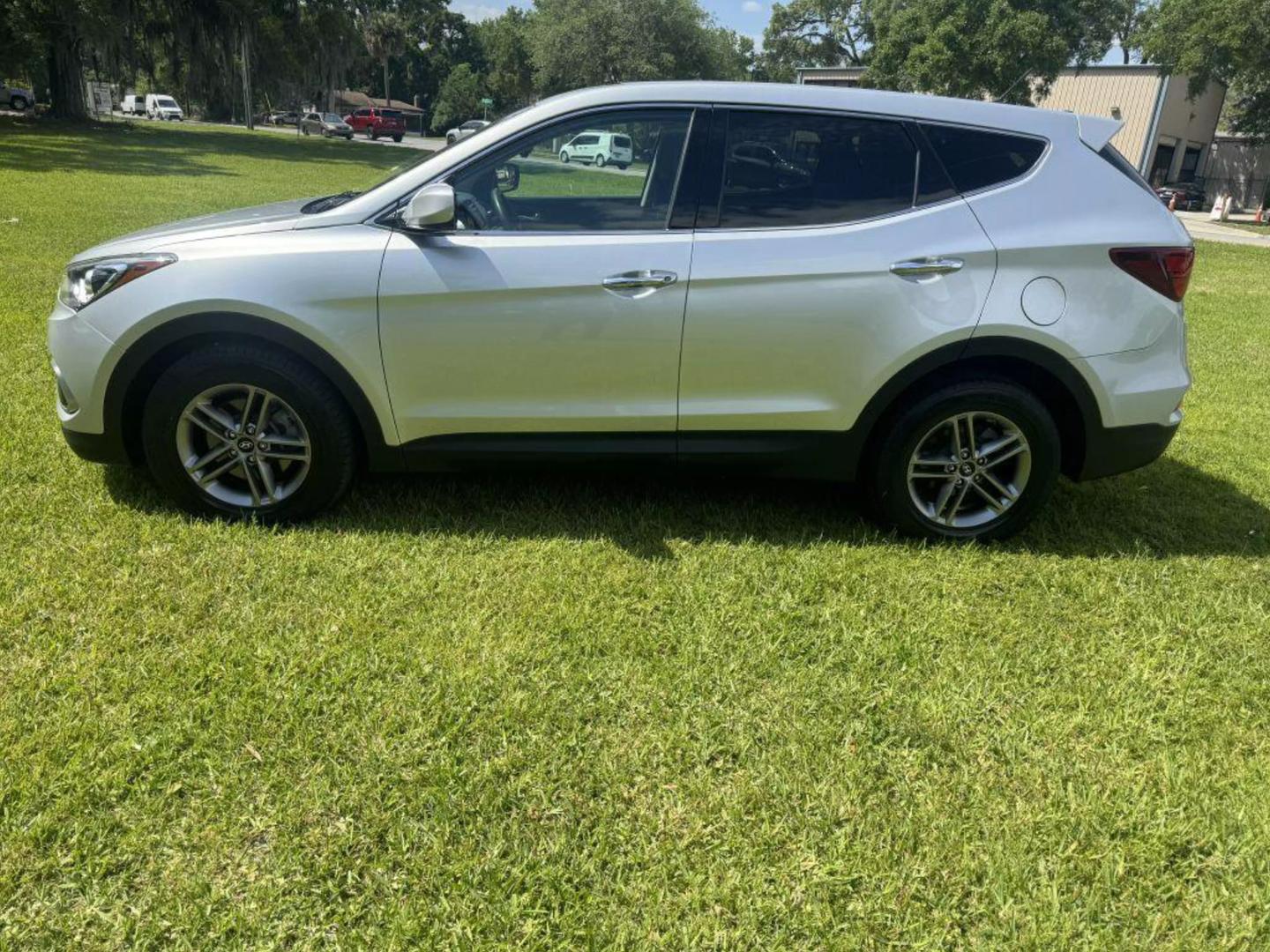 2018 Hyundai Santa Fe Sport Base photo 2