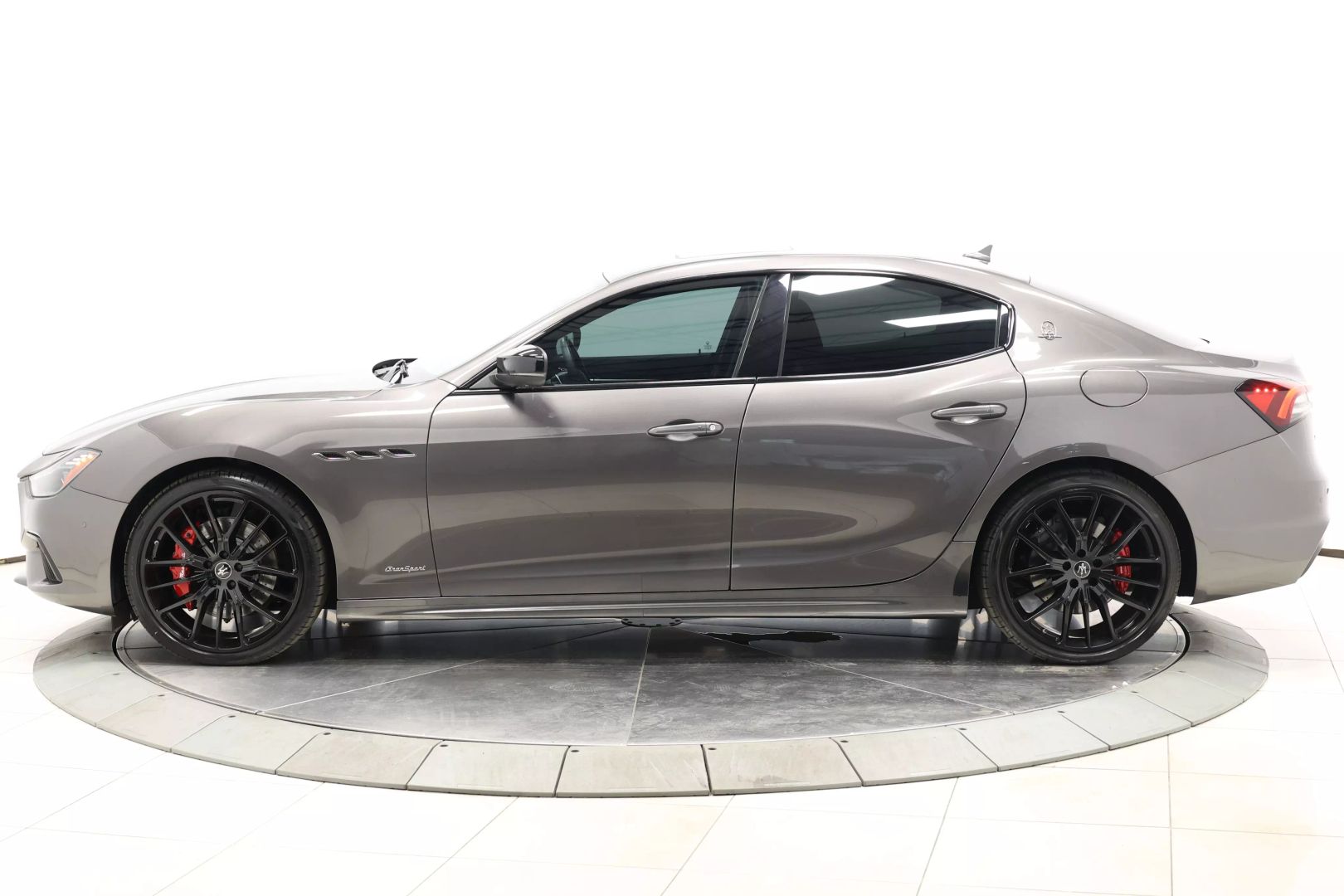 2021 Maserati Ghibli - Image 6