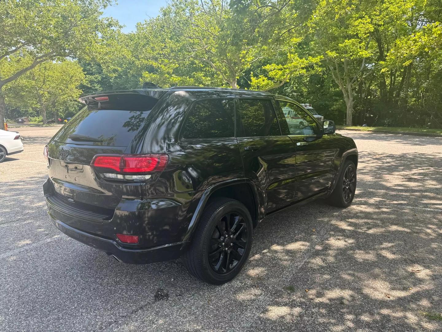 2018 Jeep Grand Cherokee Altitude photo 7