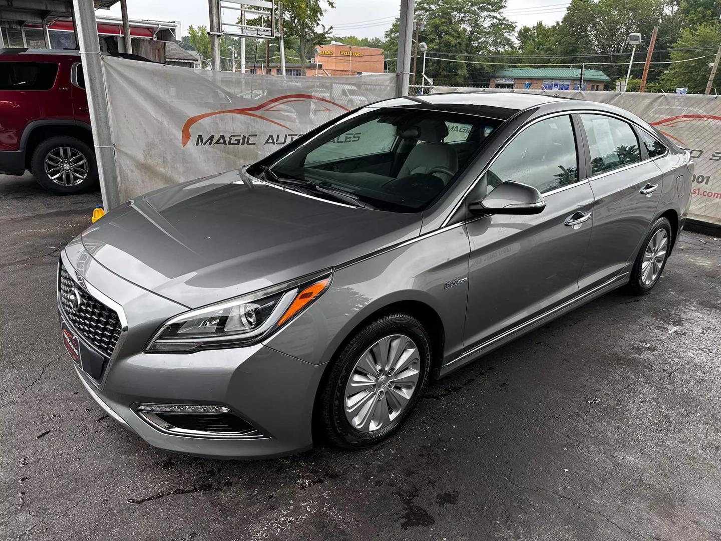 2017 Hyundai Sonata Hybrid - Image 11