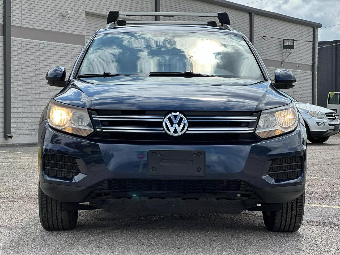 2016 Volkswagen Tiguan - Image 12