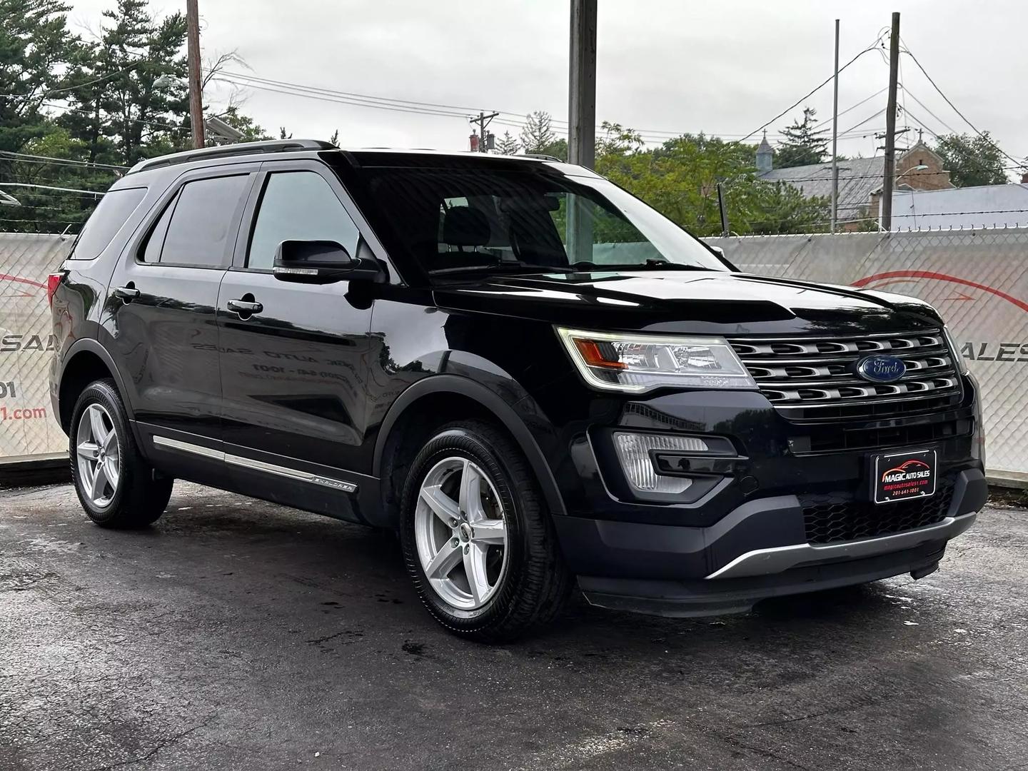 2017 Ford Explorer - Image 6