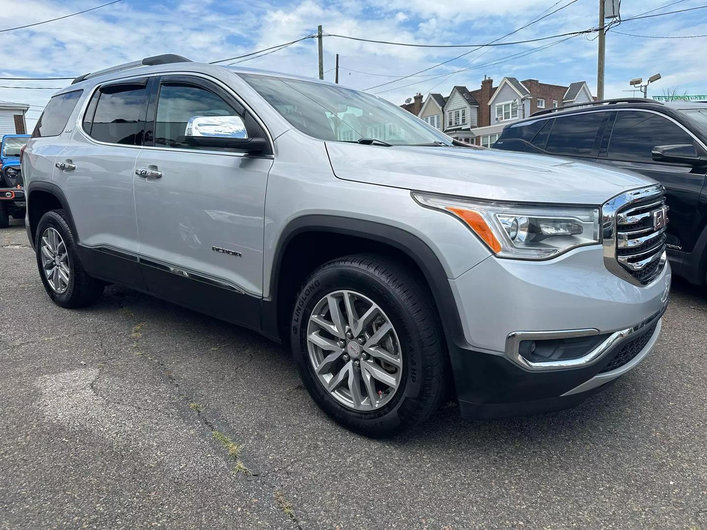 2017 GMC Acadia SUV showcasing its sleek design and modern features, perfect for family adventures and everyday driving.