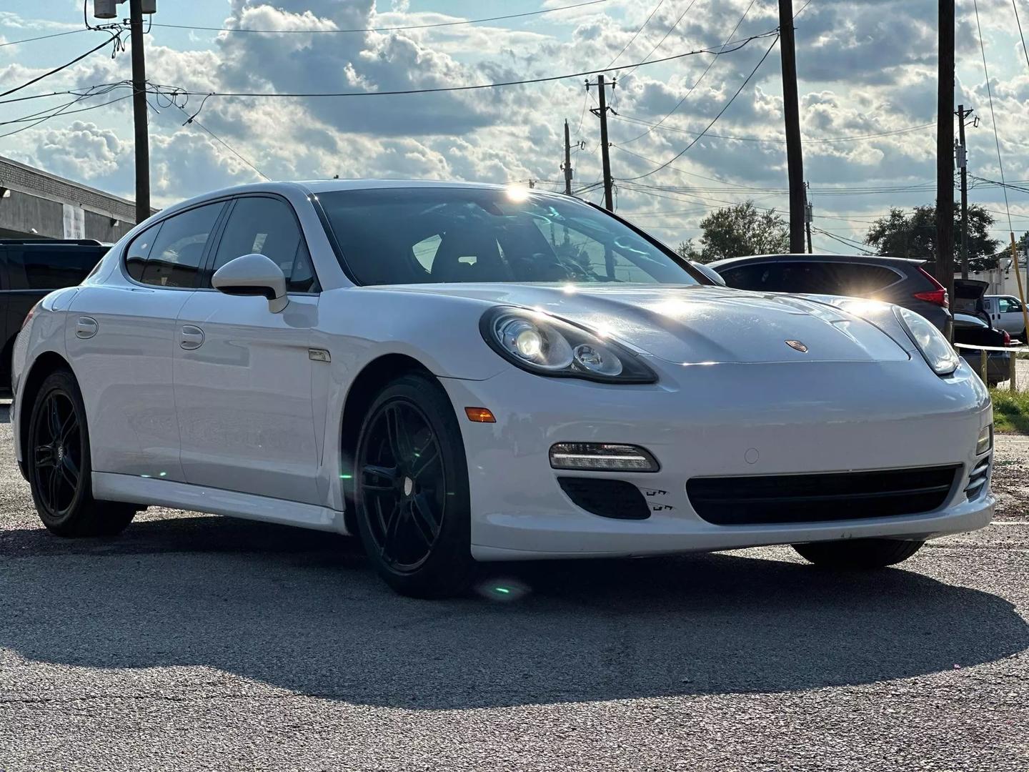 2011 Porsche Panamera - Image 10