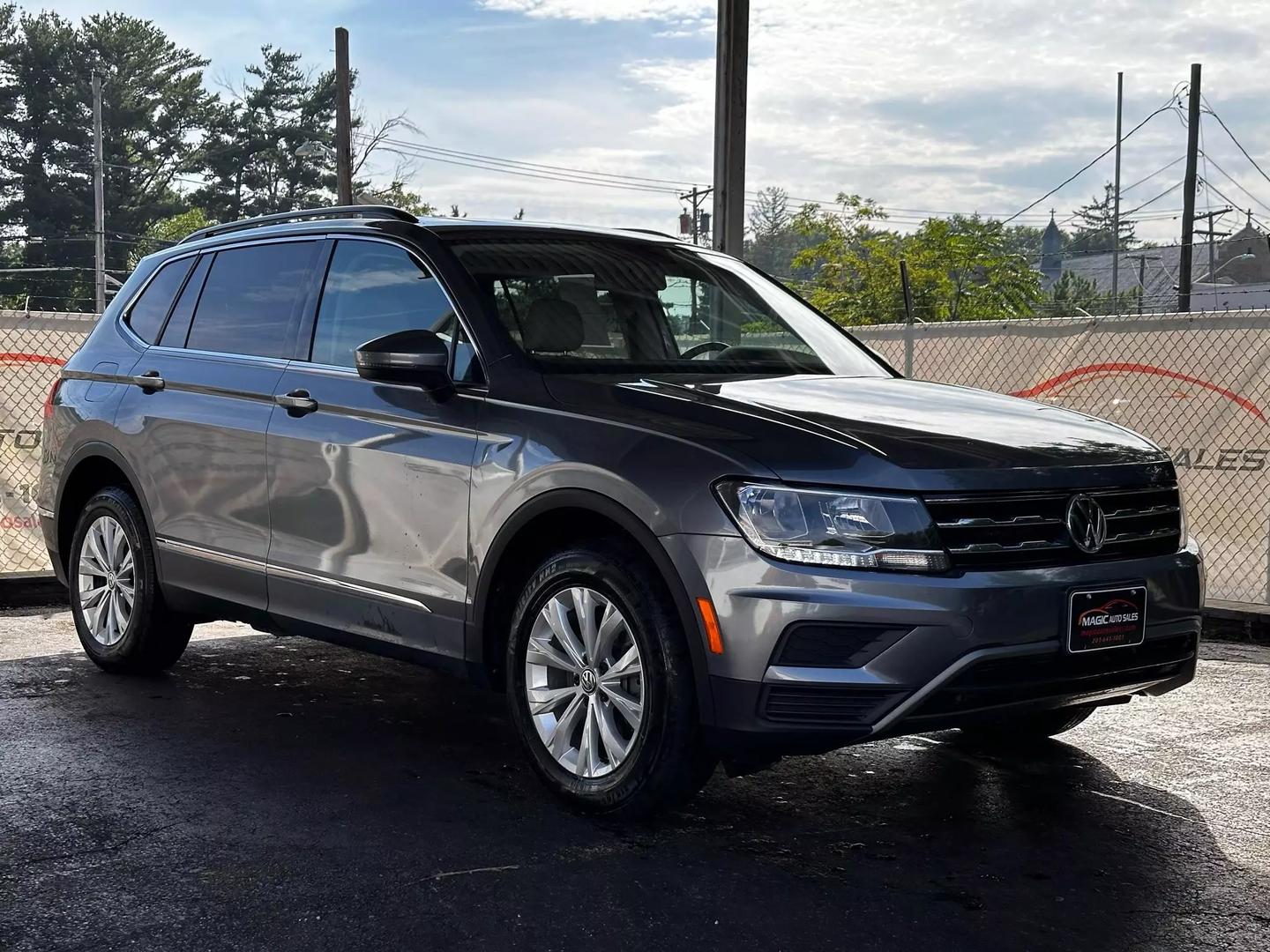 2018 Volkswagen Tiguan - Image 6