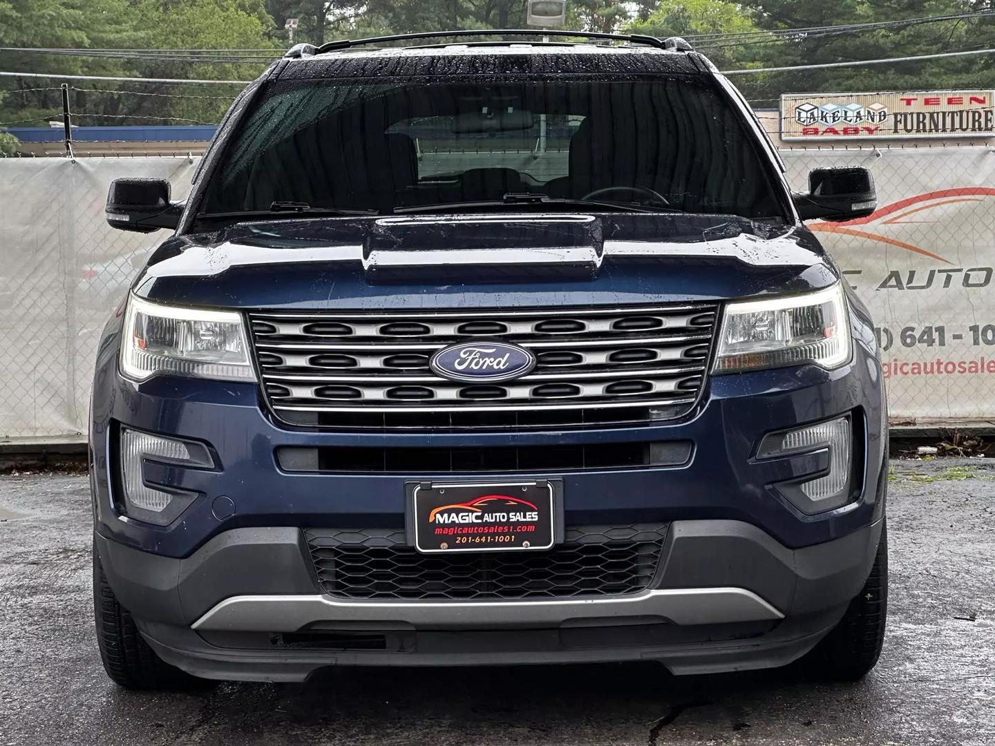 2017 Ford Explorer - Image 5