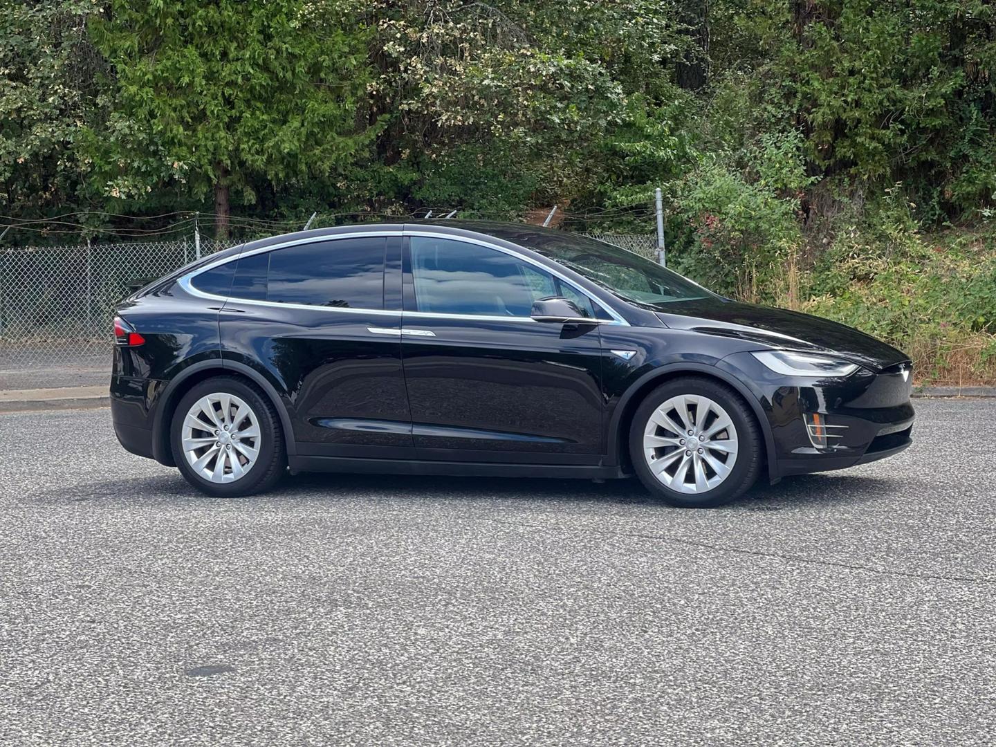 2016 Tesla Model X 90D photo 7