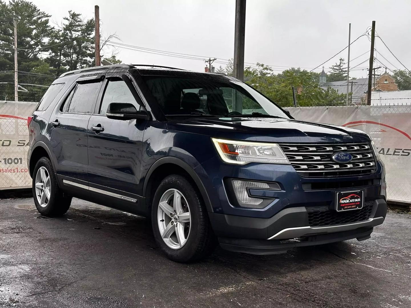 2017 Ford Explorer - Image 6