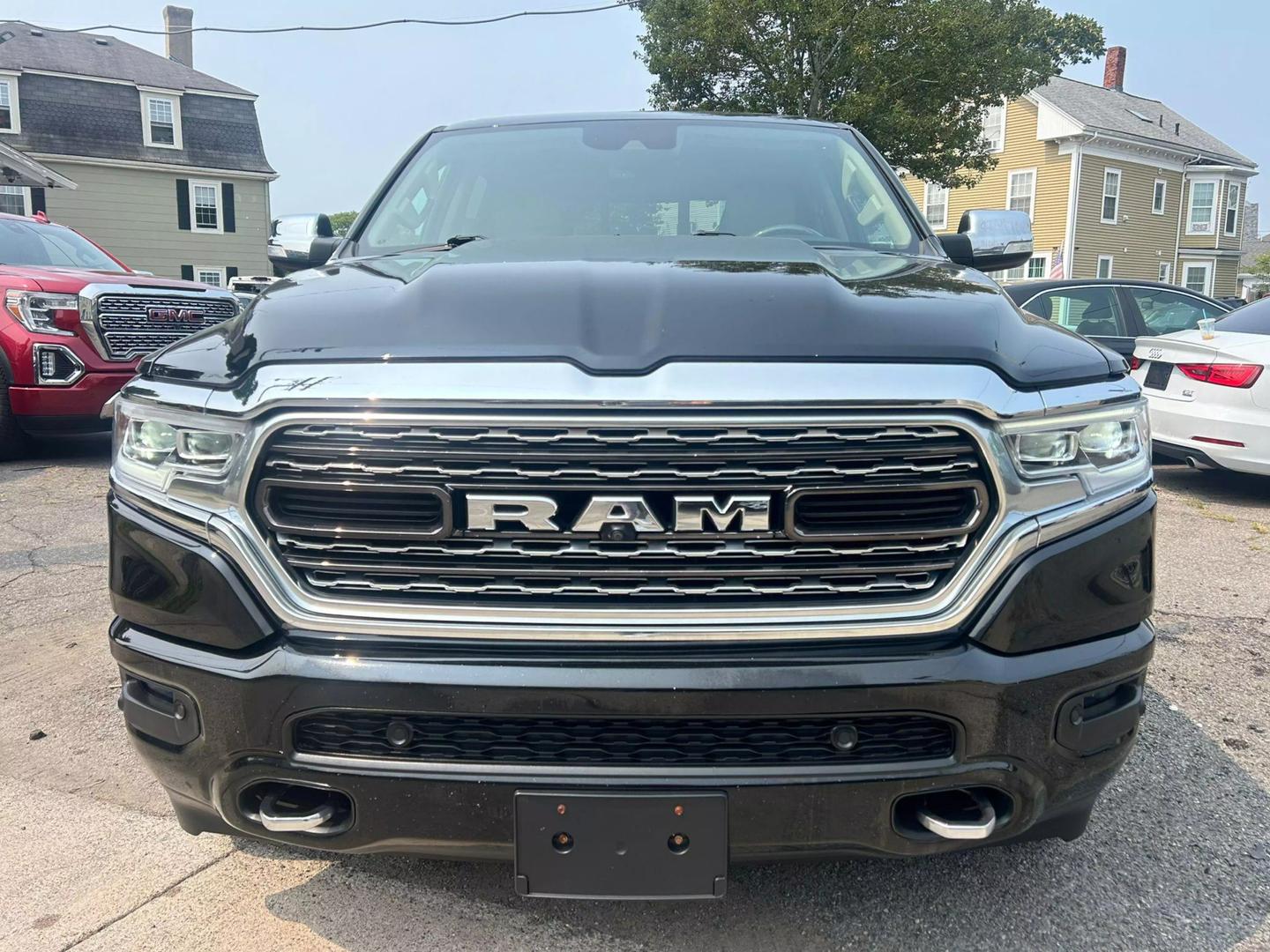 2019 RAM Ram 1500 Pickup Limited photo 2