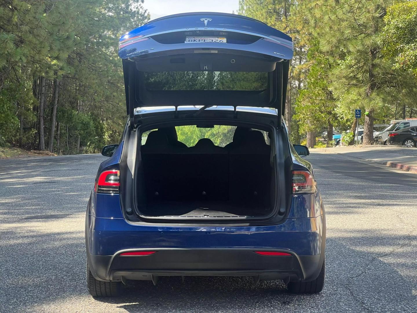 2019 Tesla Model X Long Range photo 19