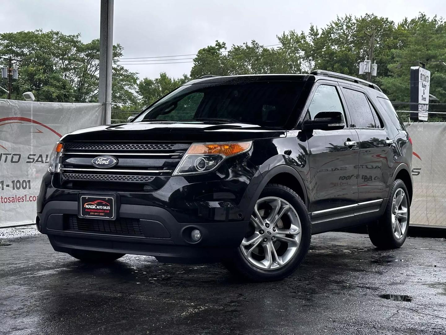 2014 Ford Explorer - Image 1