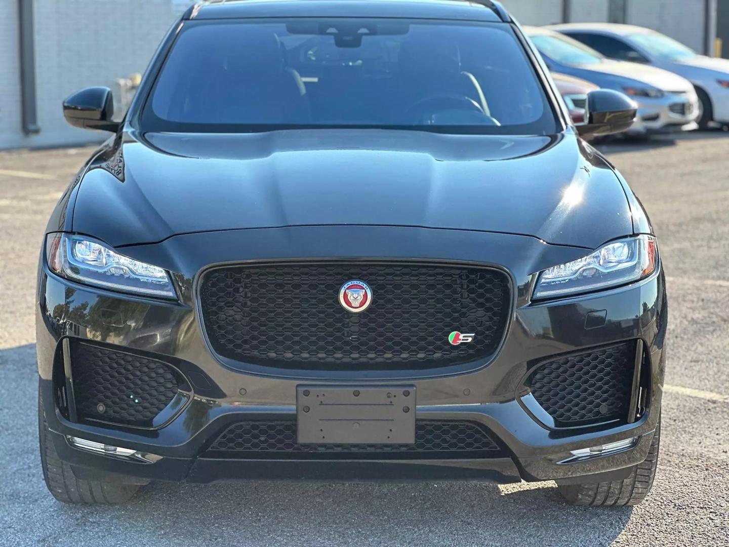 2017 Jaguar F-pace - Image 11