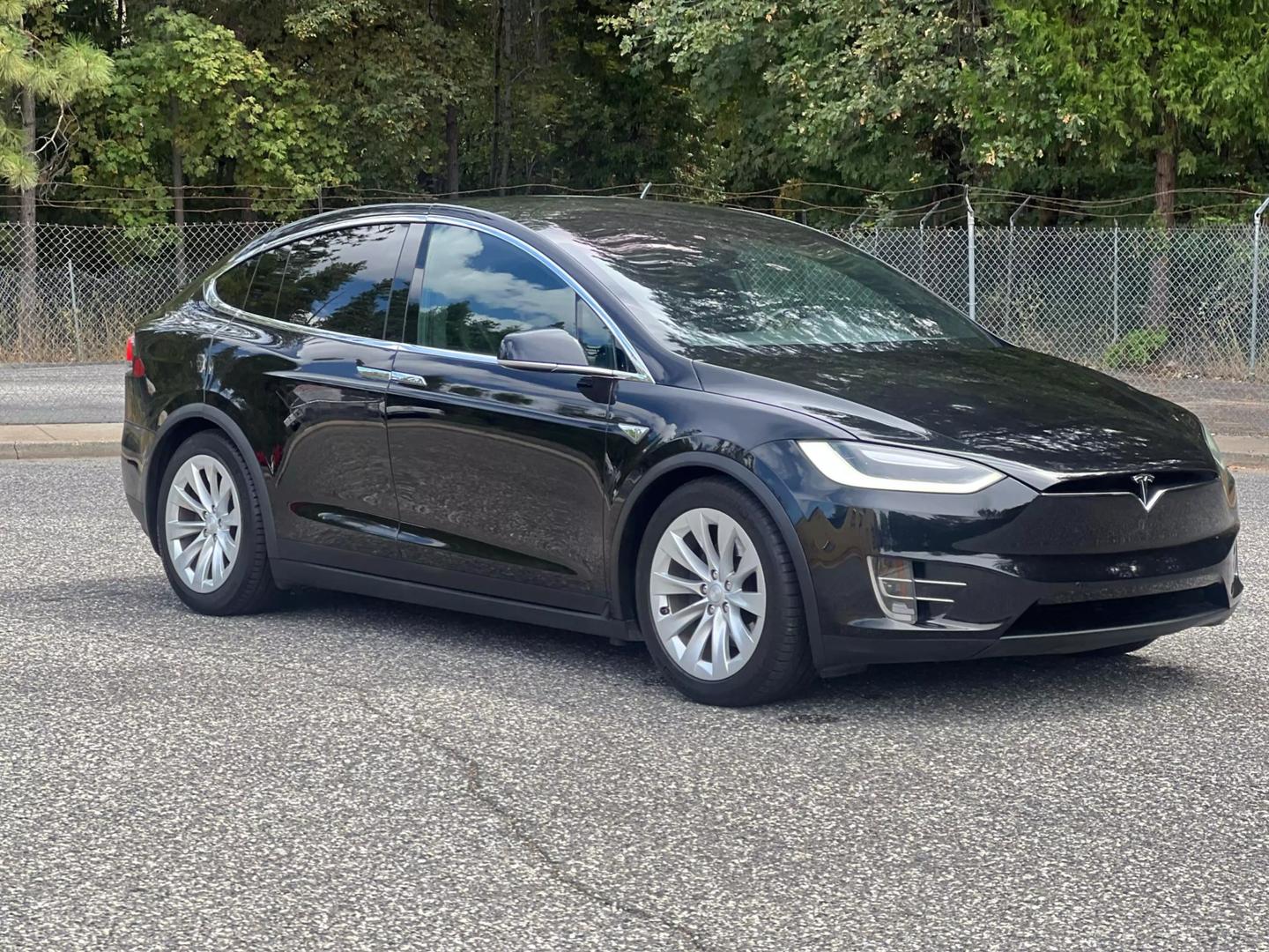 2016 Tesla Model X 90D photo 6