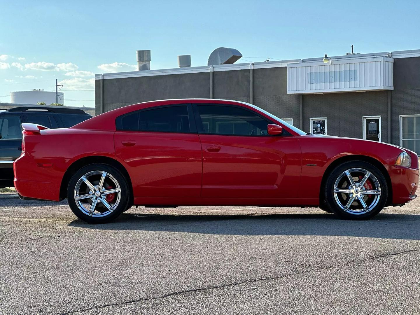 2013 Dodge Charger - Image 9