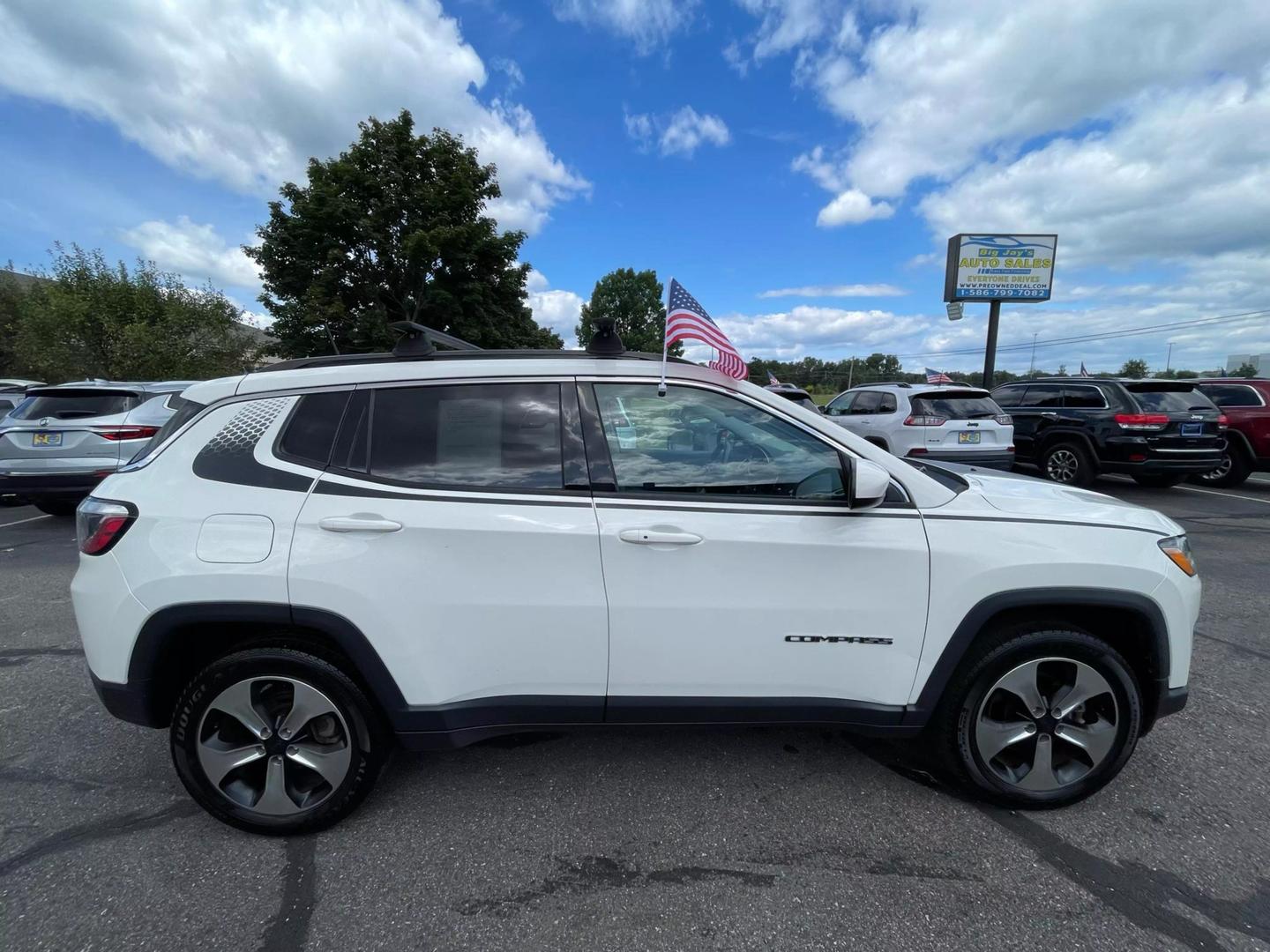 2018 Jeep Compass Latitude photo 6